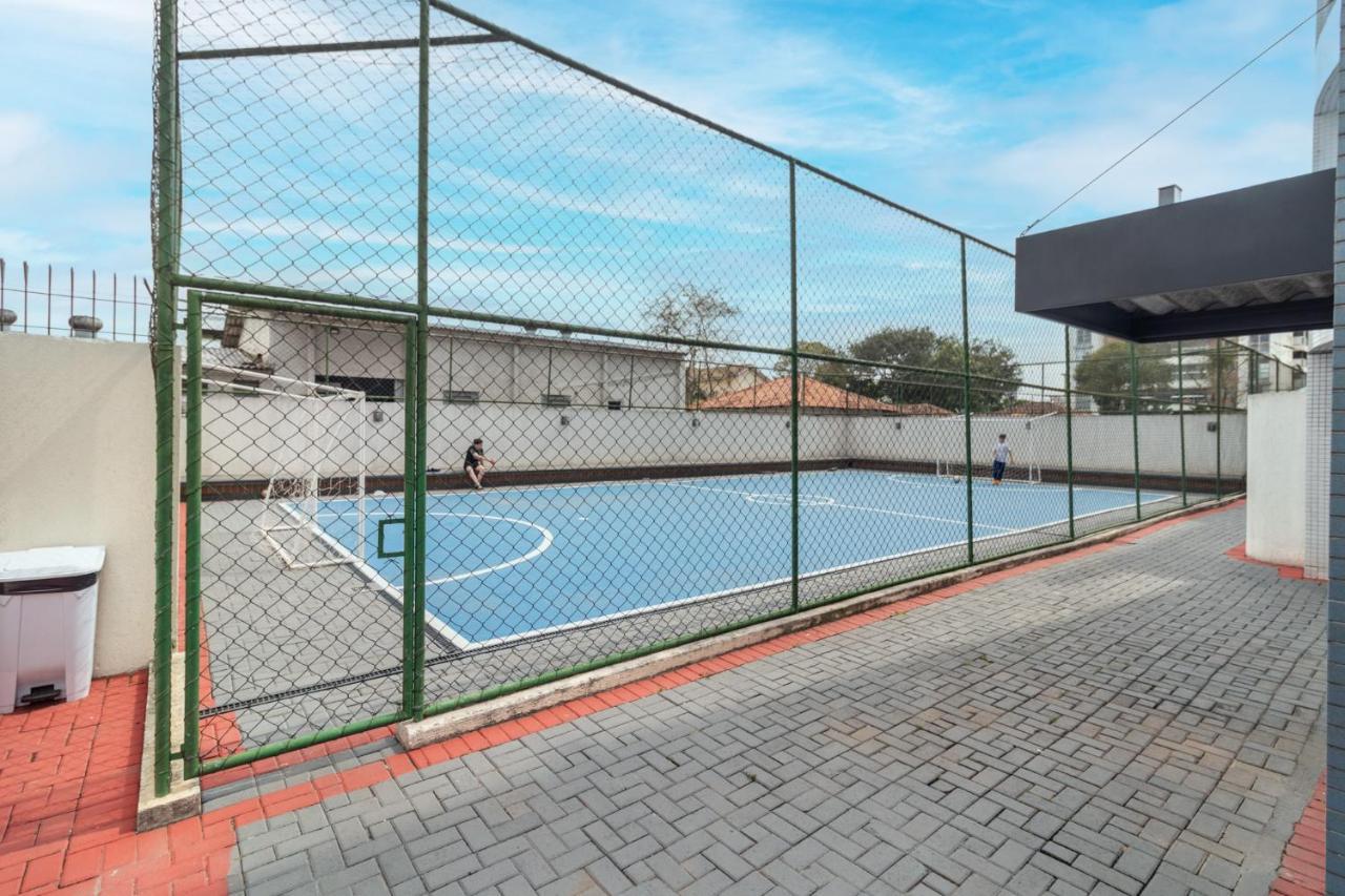Family Space Curitiba/Vaga De Garagem Gratis Bagian luar foto